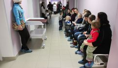 Дефицит лекарств и смерть в больничной очереди