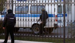 "Довели чиновники" или пьяный психоз?