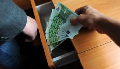 Жадность чиновников растет с инфляцией