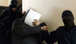 Подайте, люди добрые, на джип гаишнику!