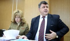Отставные губернаторы идут в политику