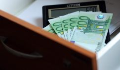 Жадность чиновников бьет рекорды