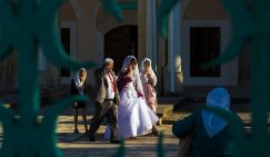 Девушка-мусульманка в шоке от кубанской свадьбы