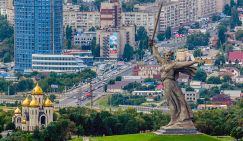 Губернатору подарят гроб с лопатой